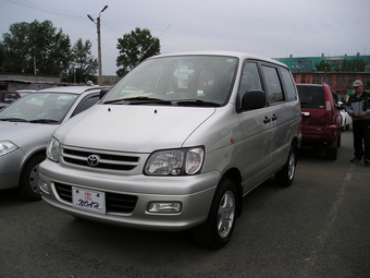 2001 Toyota Town Ace Noah