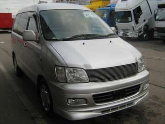 2001 Toyota Town Ace Noah