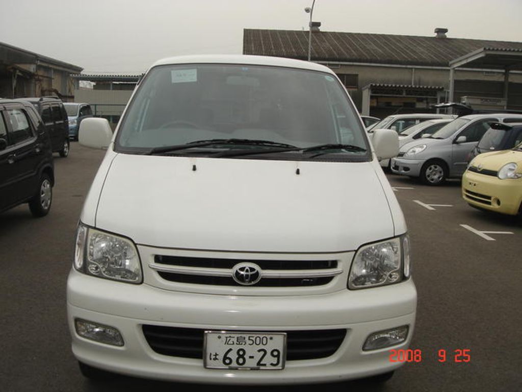 2001 Toyota Town Ace Noah