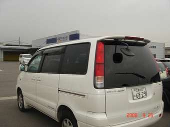 Toyota Town Ace Noah