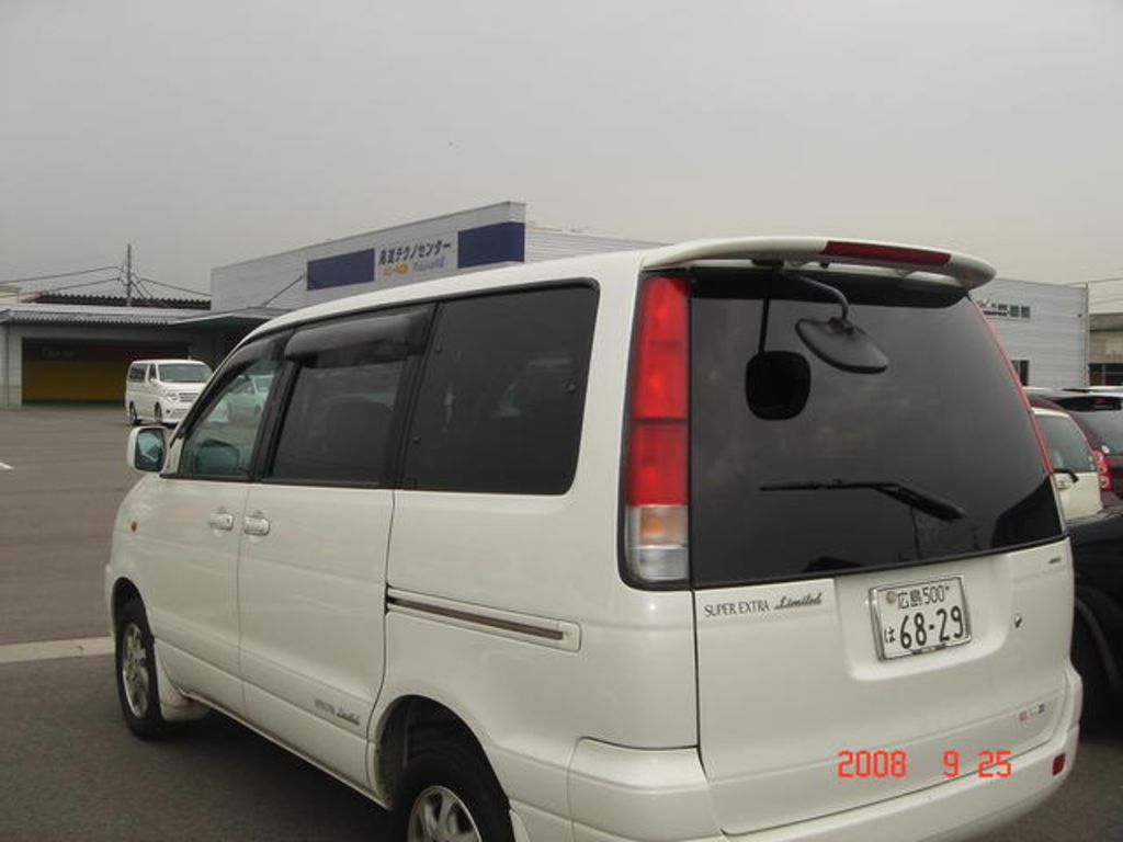 2001 Toyota Town Ace Noah