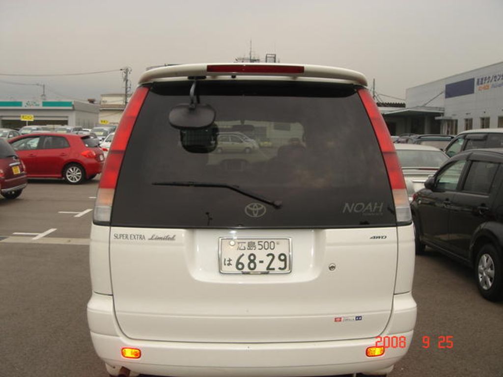 2001 Toyota Town Ace Noah