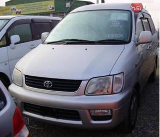 2001 Toyota Town Ace Noah