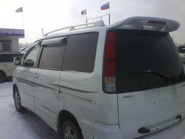 2001 Toyota Town Ace Noah