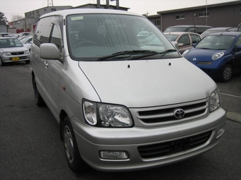 2001 Toyota Town Ace Noah