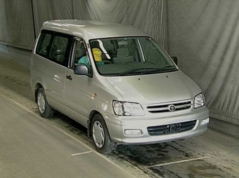 2001 Toyota Town Ace Noah