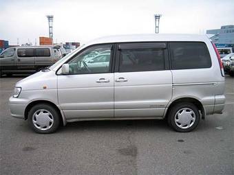 2001 Toyota Town Ace Noah Pictures