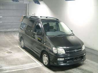 2001 Toyota Town Ace Noah Photos