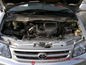 2001 Toyota Town Ace Noah Pictures