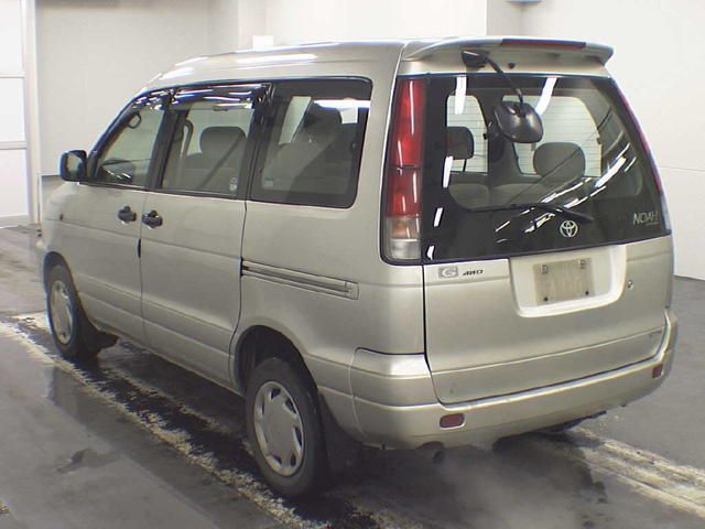 Дром айс ноах. Toyota Town Ace 2001. Тойота Таун айс Ноах 2001г. Тойота Таун Эйс Ноах 2001. Тойота Таун айс 2001 года.