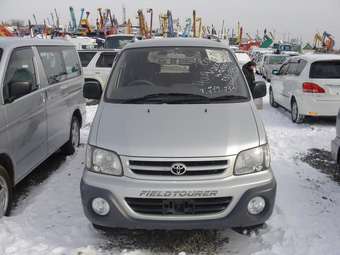 2001 Toyota Town Ace Noah Pictures