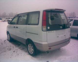 2001 Toyota Town Ace Noah Pictures