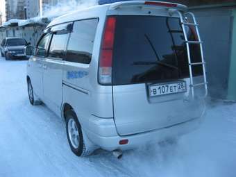 2001 Toyota Town Ace Noah Photos