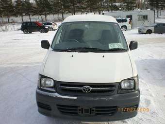 2002 Toyota Town Ace Noah