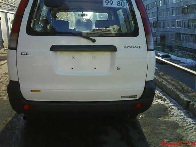 2002 Toyota Town Ace Noah