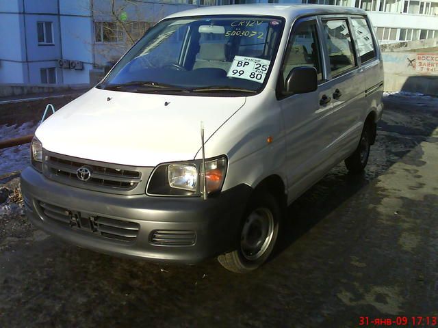 2002 Toyota Town Ace Noah