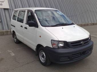 2002 Toyota Town Ace Noah Photos