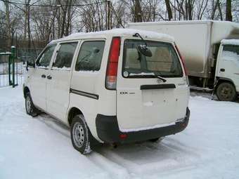 2005 Toyota Town Ace Noah Pictures