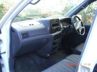 2002 Toyota Town Ace Van Pictures