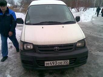 2002 Toyota Town Ace Van Photos