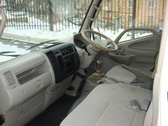 2002 Toyota Town Ace Van Photos