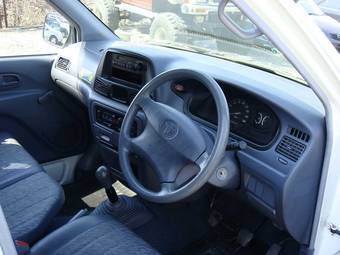 2002 Toyota Town Ace Van Pictures