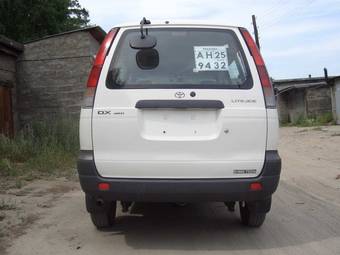 2002 Toyota Town Ace Van Photos