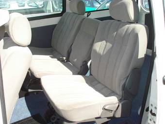 2003 Toyota Town Ace Van Photos