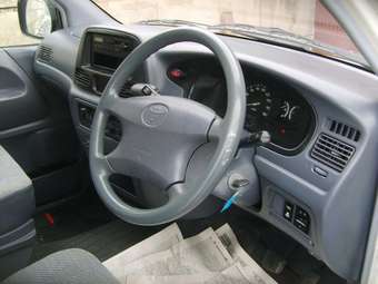 2004 Toyota Town Ace Van Pictures