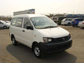 2004 Toyota Town Ace Van Wallpapers