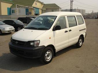 2004 Toyota Town Ace Van Pictures