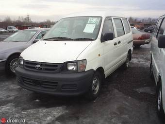 2005 Toyota Town Ace Van Photos