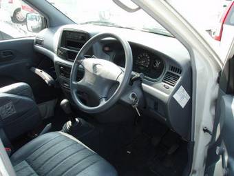 2006 Toyota Town Ace Van Photos