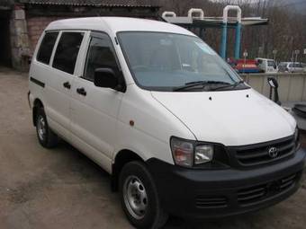 2006 Toyota Town Ace Van Photos