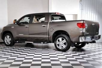 2010 Toyota Tundra Photos