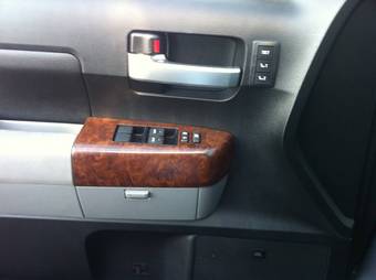 2010 Toyota Tundra Pictures