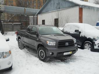 2010 Toyota Tundra Pictures