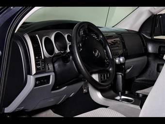 2010 Toyota Tundra Pictures
