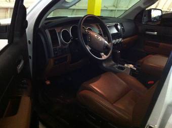 2010 Toyota Tundra Pictures