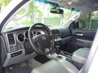 2010 Toyota Tundra Pictures