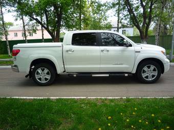 2010 Toyota Tundra Images