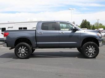 2010 Toyota Tundra Photos