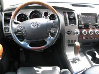 2010 Toyota Tundra Pictures