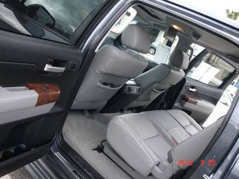 2010 Toyota Tundra Pictures