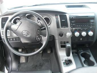 2011 Toyota Tundra Photos
