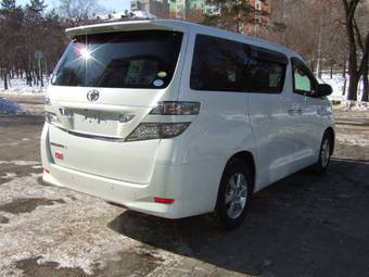 2008 Toyota Vellfire Photos