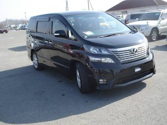 2010 Toyota Vellfire Photos