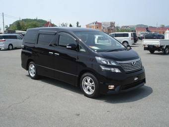 2010 Toyota Vellfire Photos