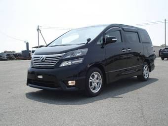 2010 Toyota Vellfire Pictures