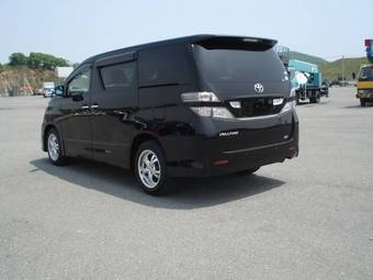 2010 Toyota Vellfire Images
